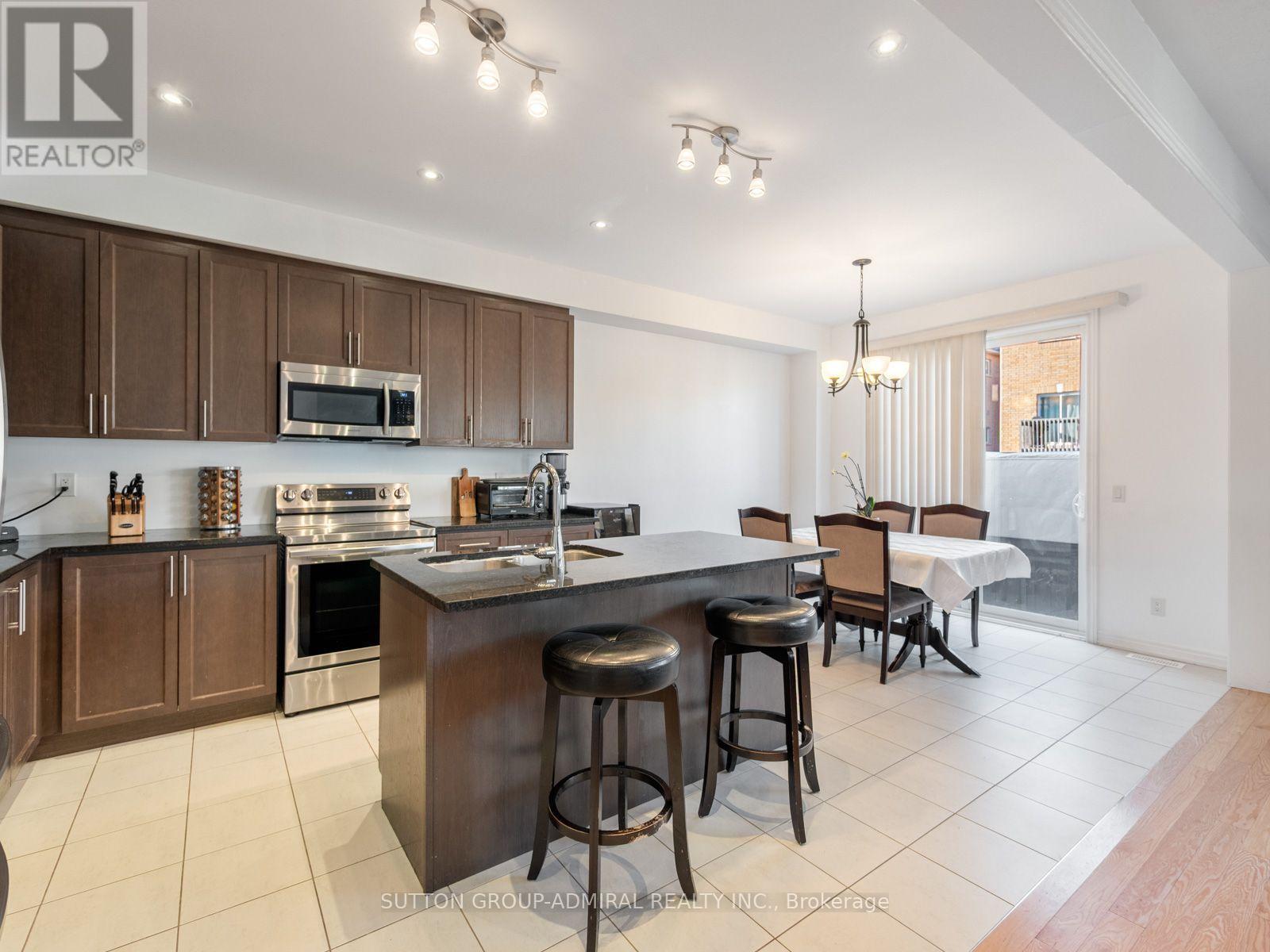 377 Busato Drive, Whitchurch-Stouffville, ON photo 11