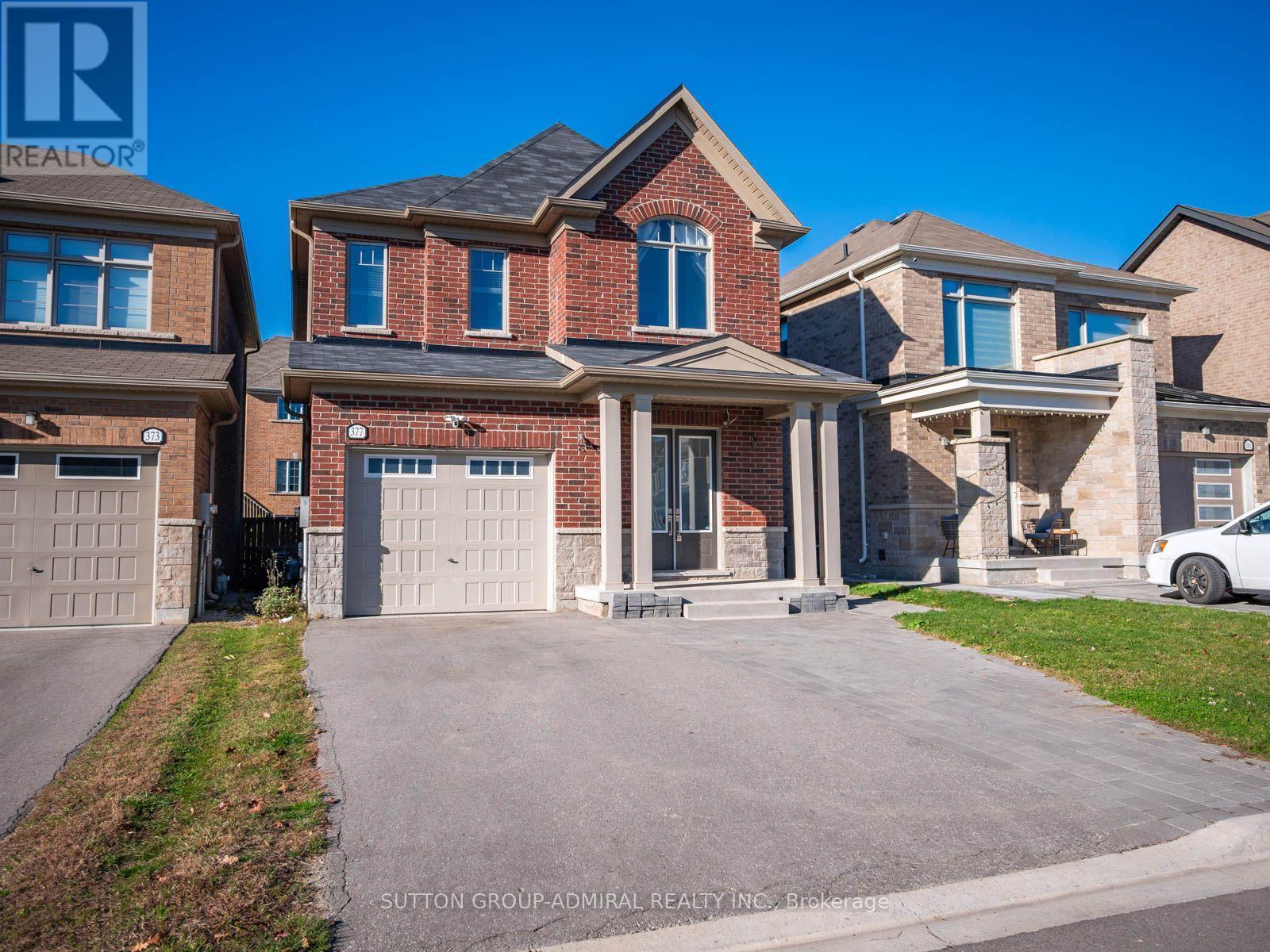377 Busato Drive, Whitchurch-Stouffville, ON photo 3