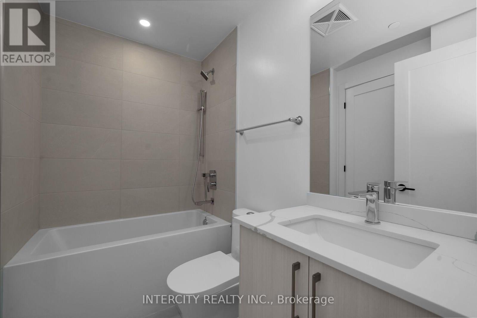 355- 2075 King Road, King, ON photo 12