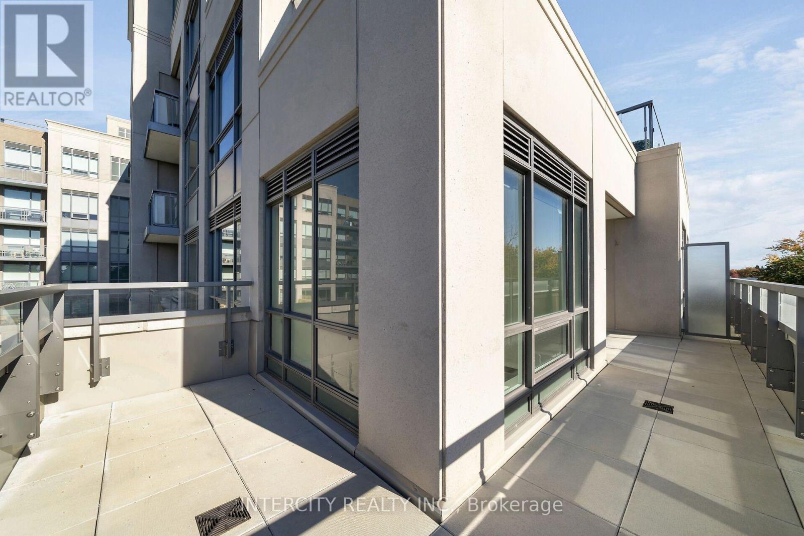 351- 2075 King Road, King, ON photo 19