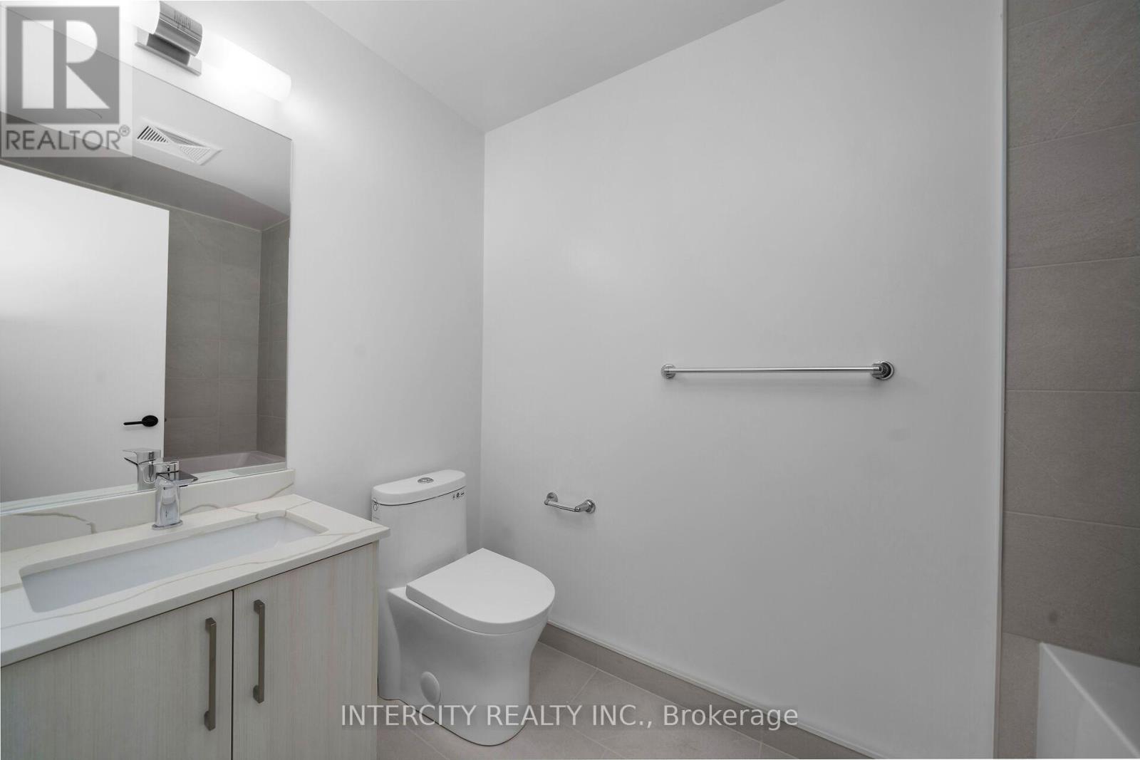 248- 2075 King Road, King, ON photo 21