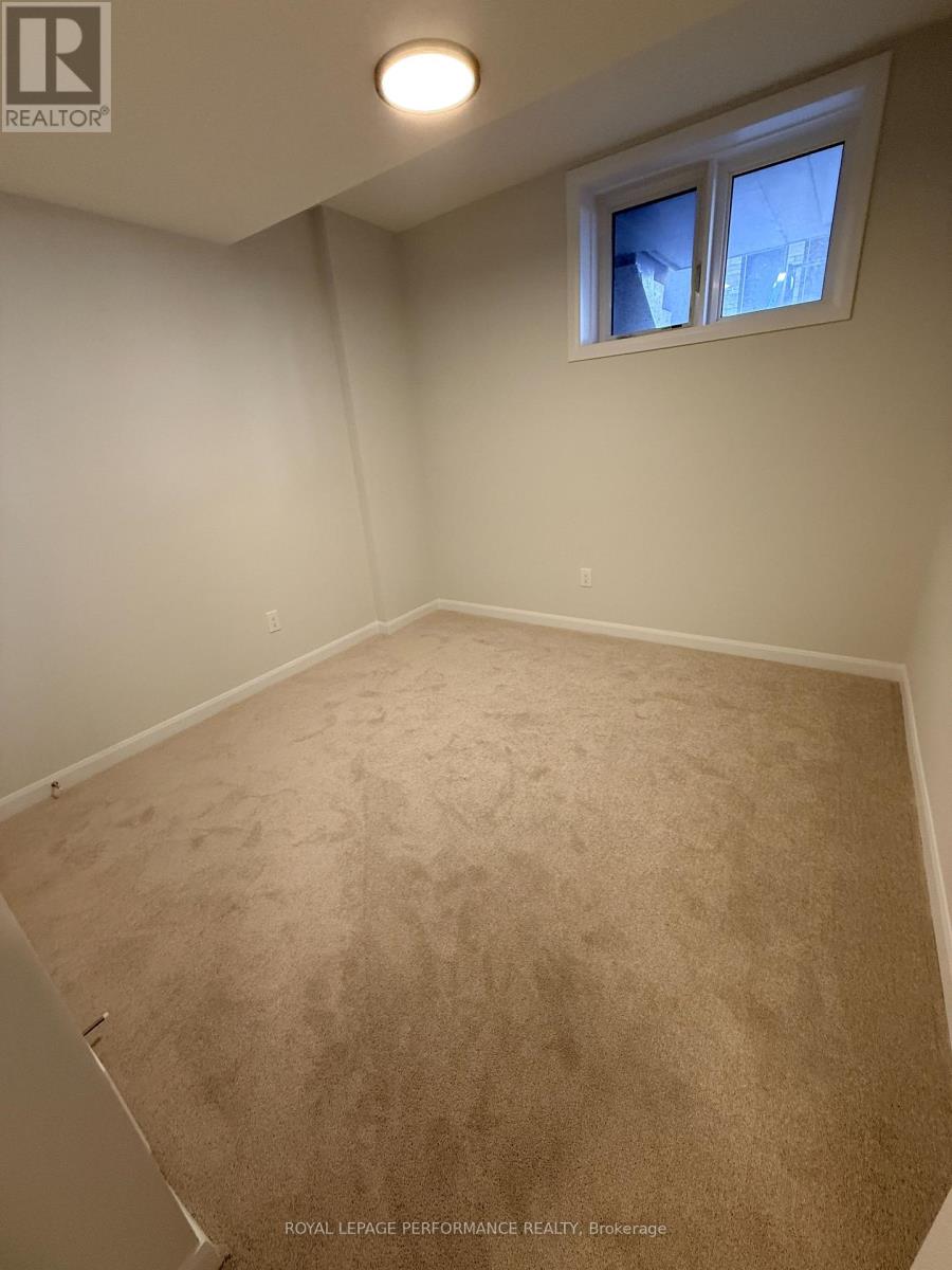 9 - 1001 Glenroy Gilbert Drive