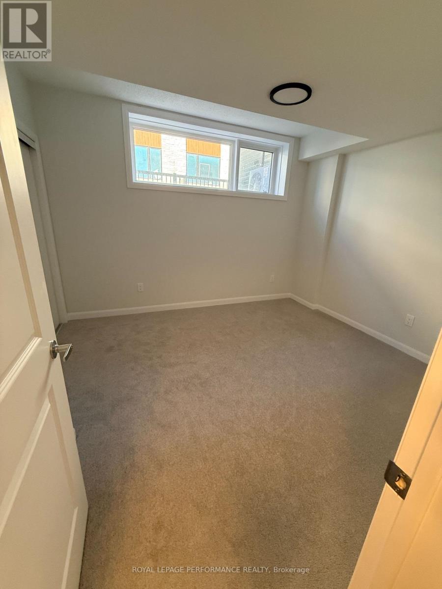 9 - 1001 Glenroy Gilbert Drive