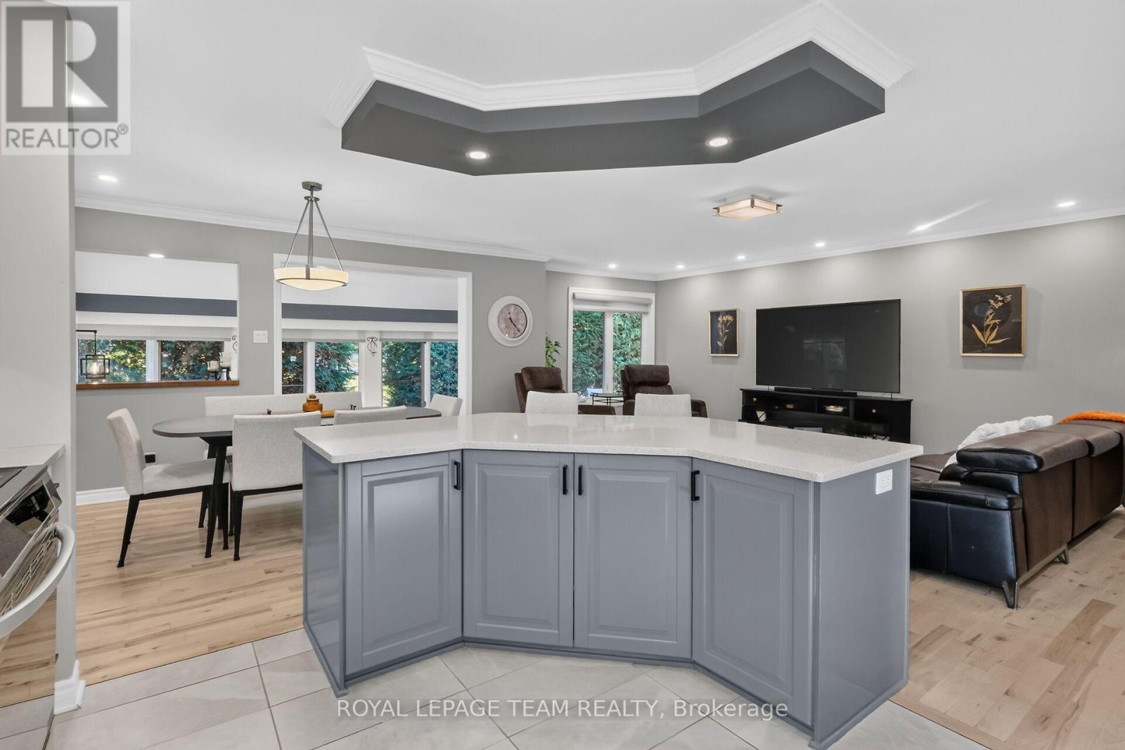 Quartz counters....
