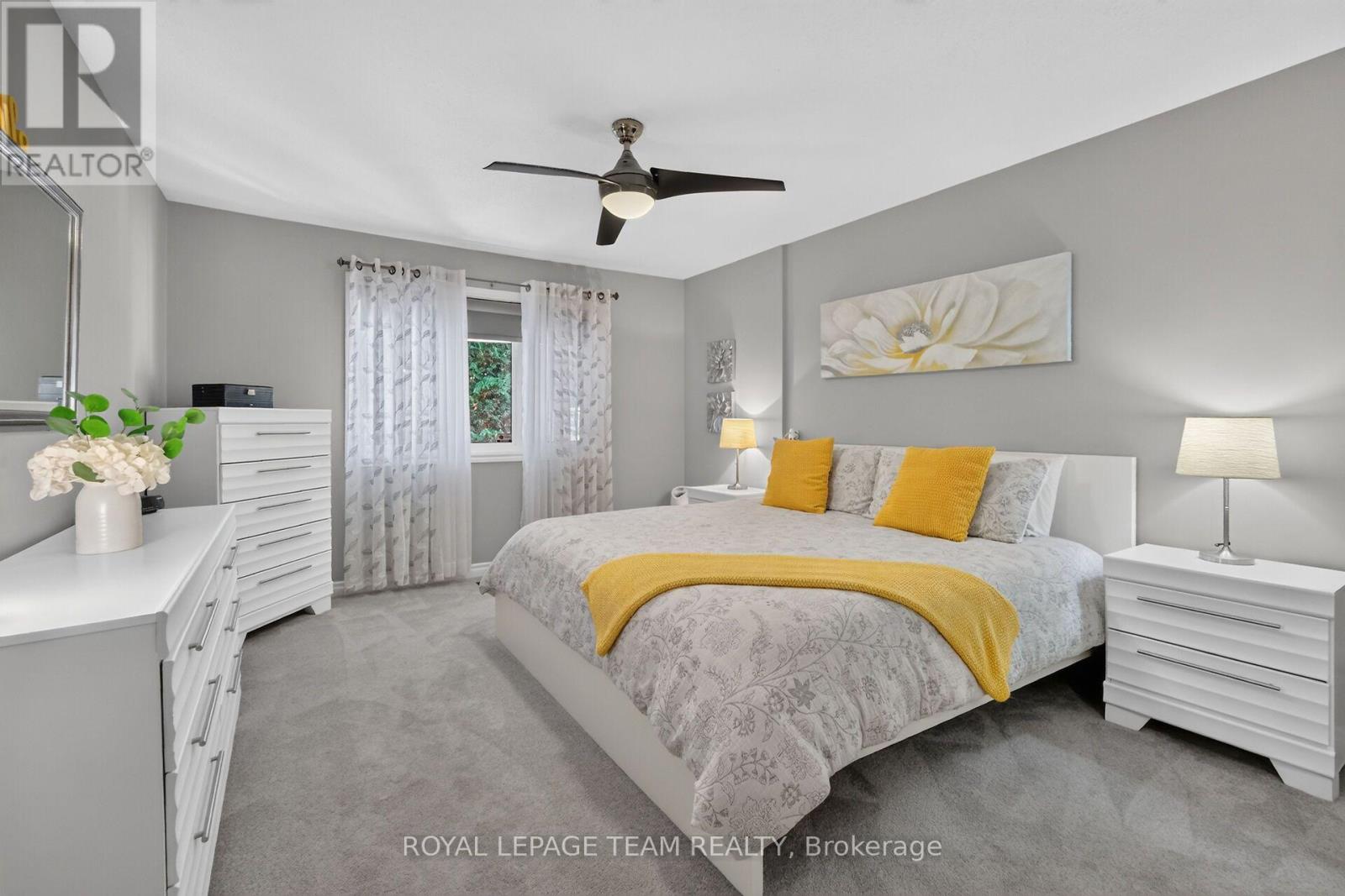 Large Primary Bedroom w/W/I closet & 4pc Ensuite.