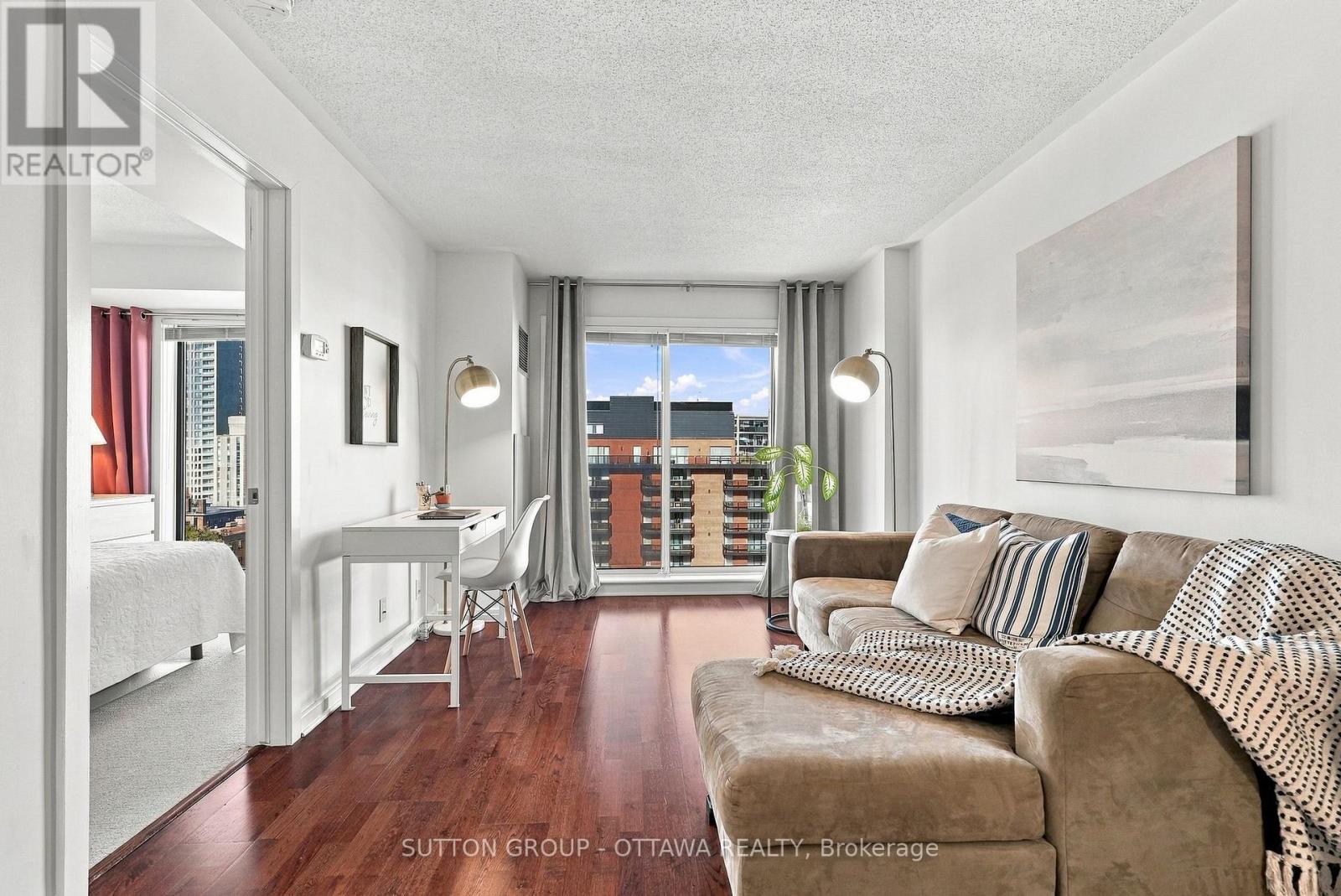 1 Bed, 1 Bath Condo for Sale in Ottawa – 1012 – 138 SOMERSET STREET W, Ottawa – MLS# X14106006 - Image 10