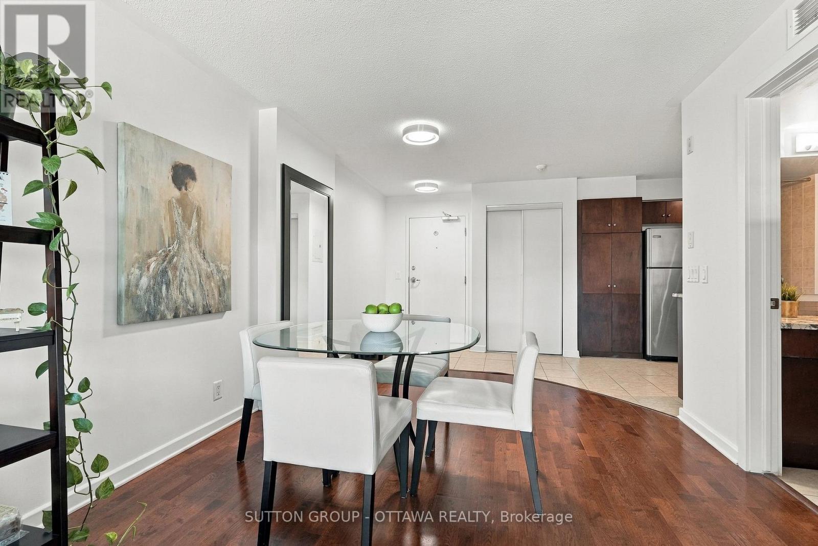 1 Bed, 1 Bath Condo for Sale in Ottawa – 1012 – 138 SOMERSET STREET W, Ottawa – MLS# X14106006 - Image 8