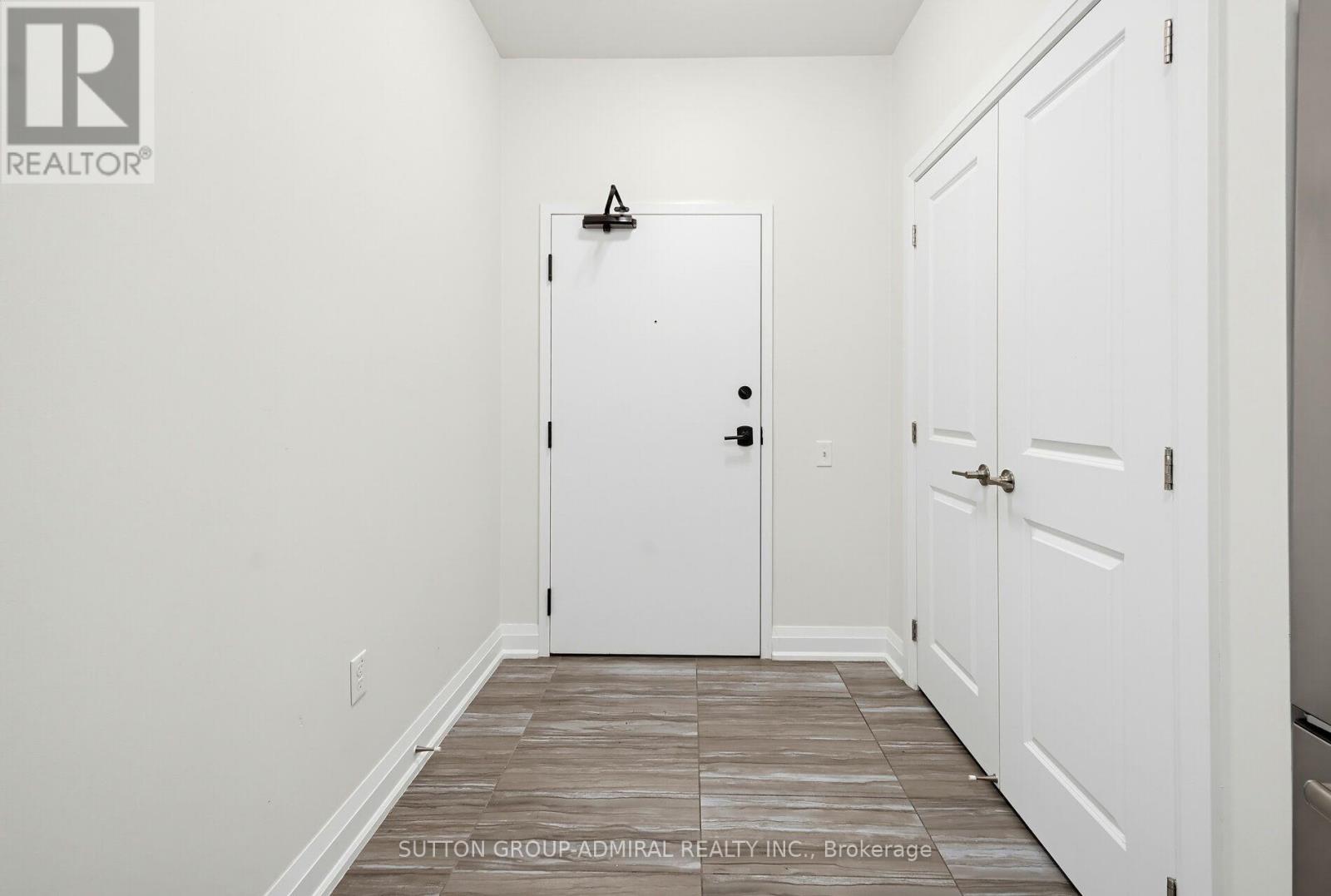 110-20 Koda Street, Barrie photo 6