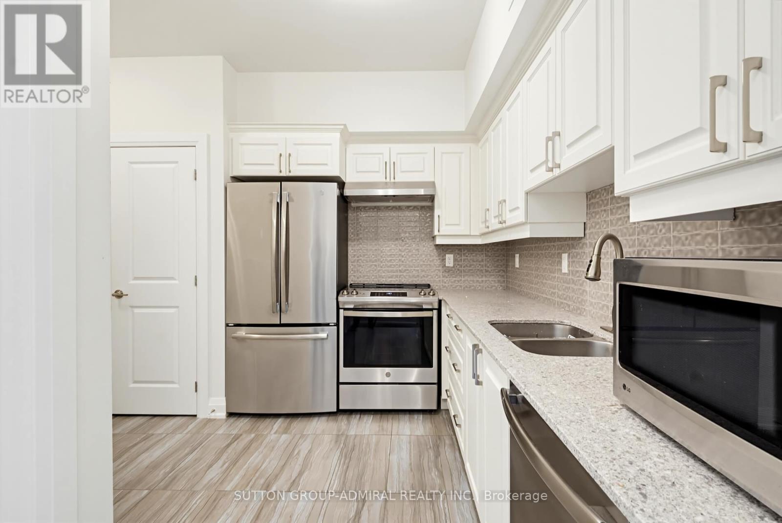 110-20 Koda Street, Barrie photo 9
