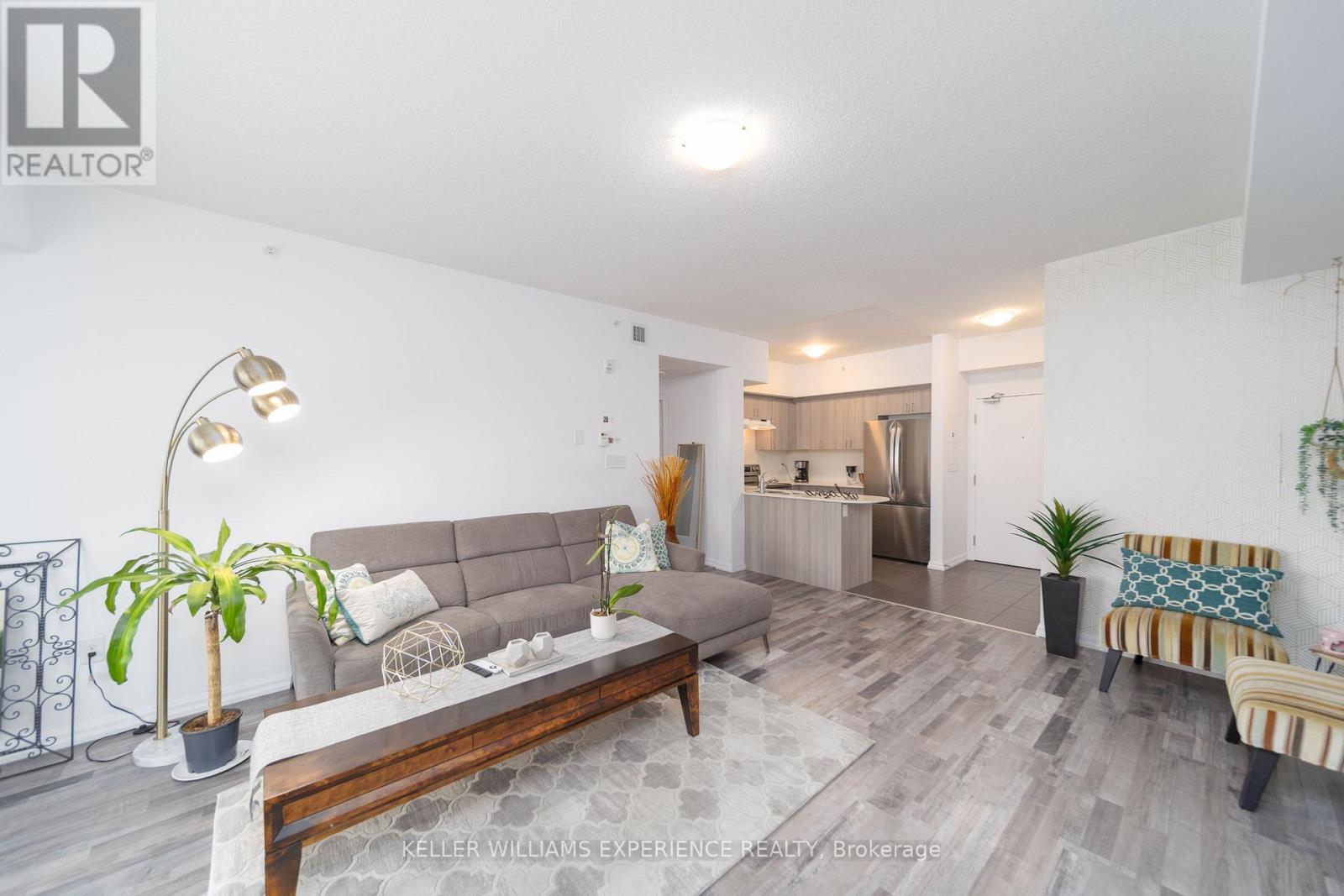 113- 302 Essa Road, Barrie, ON photo 5