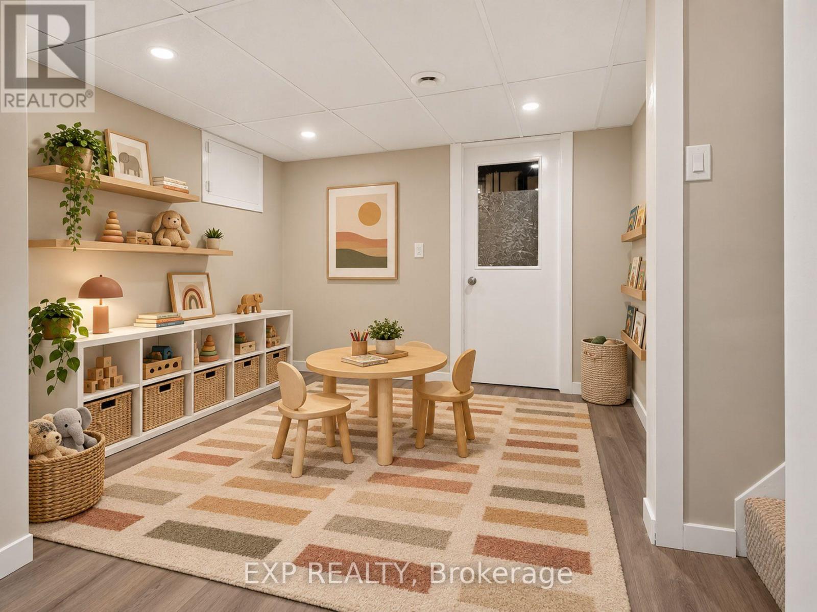 #20 242 LAKEPORT ROAD - 27