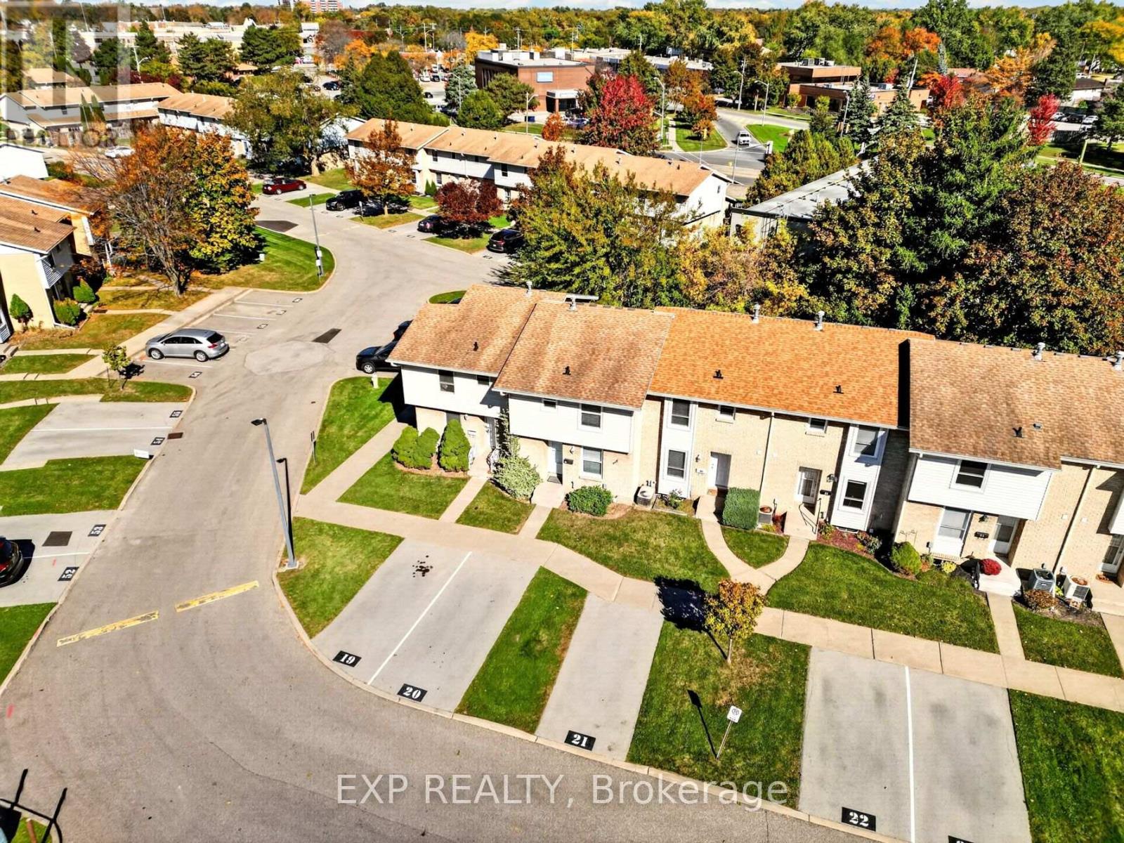 #20 242 LAKEPORT ROAD - 33