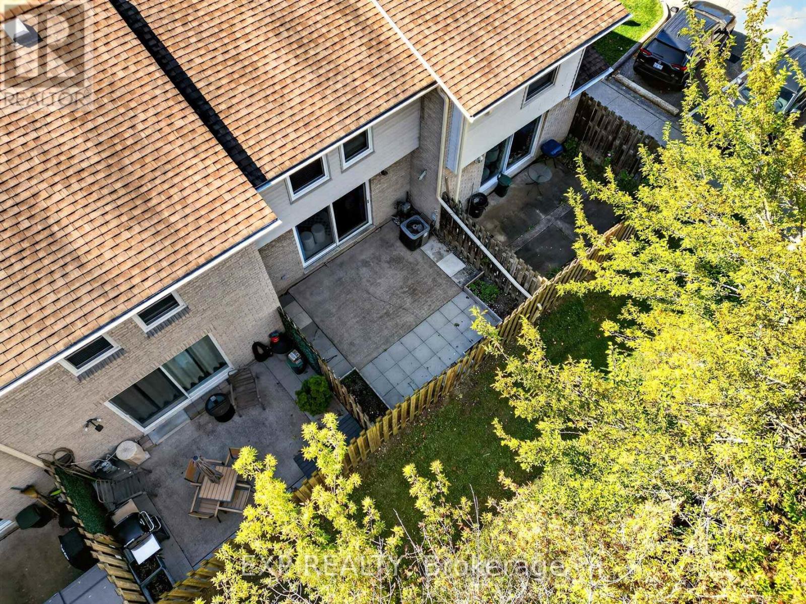 #20 242 LAKEPORT ROAD - 34