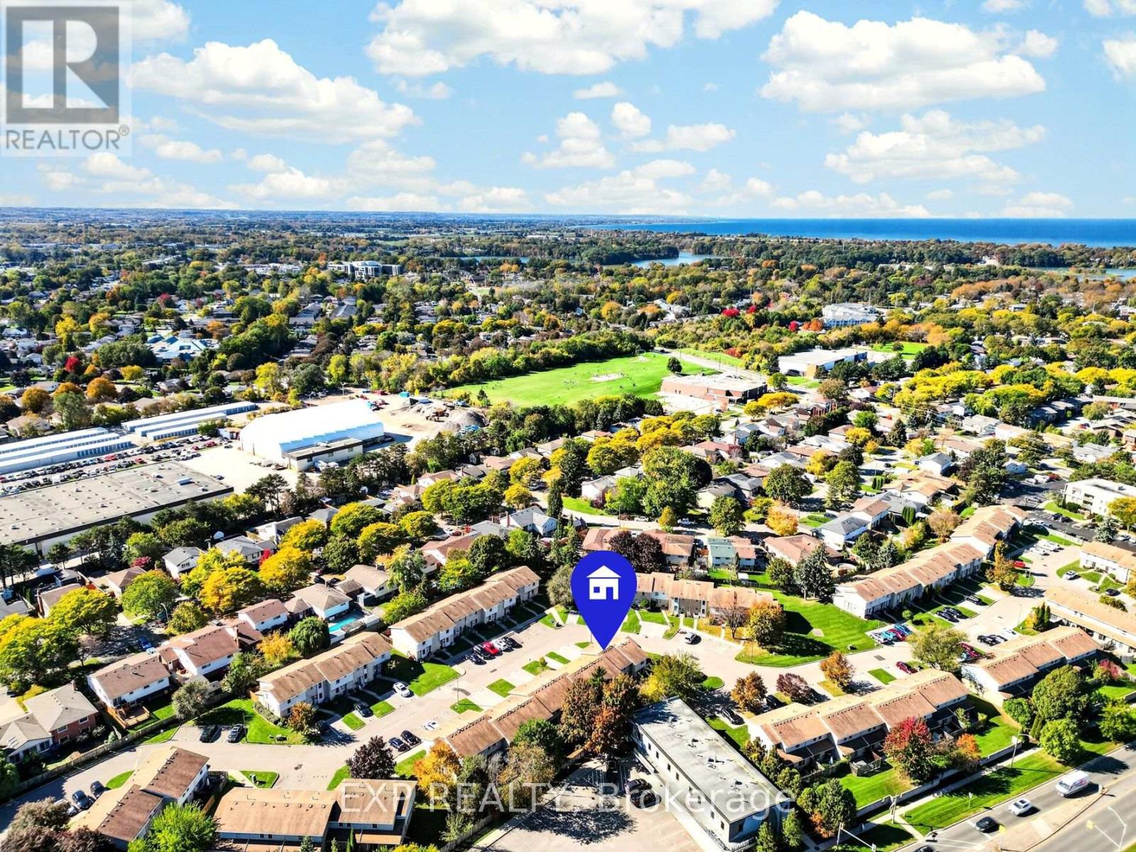 #20 242 LAKEPORT ROAD - 36