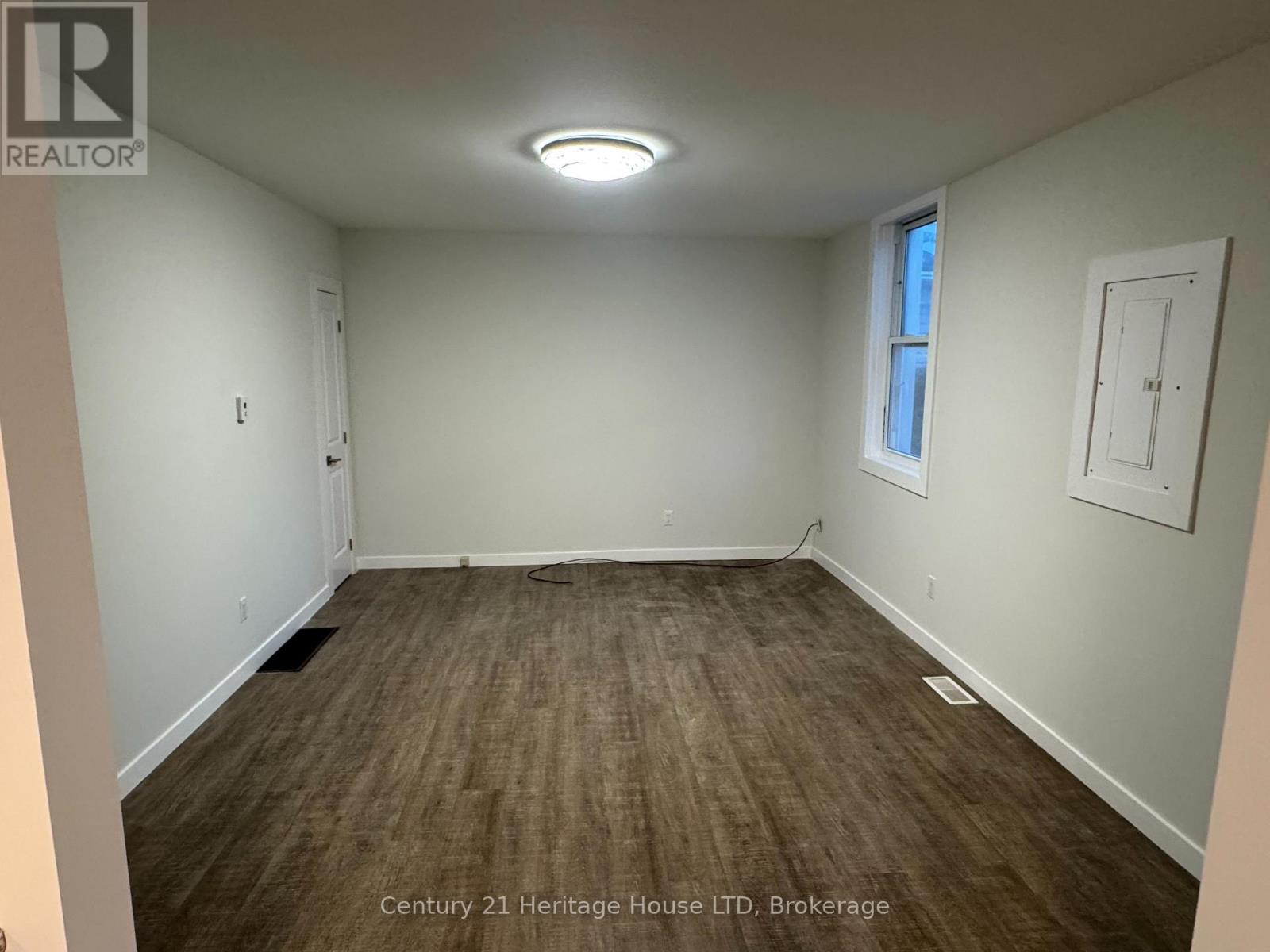 2 - 28 PRINCESS STREET, Fort Erie (Central) — photo 6