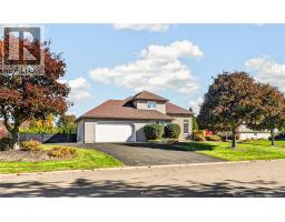 95 Congressional Crescent, photo 2