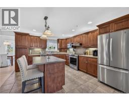 51 Glen Eyre Court, photo 3