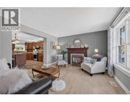 51 Glen Eyre Court, photo 5
