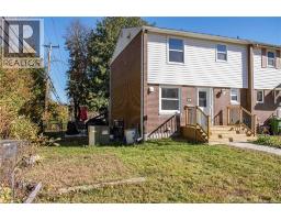 18 Deer Park Drive, photo 2