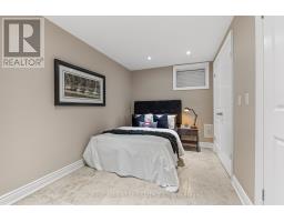408 St Clements Avenue, Toronto, ON M5N1M1 Photo 31