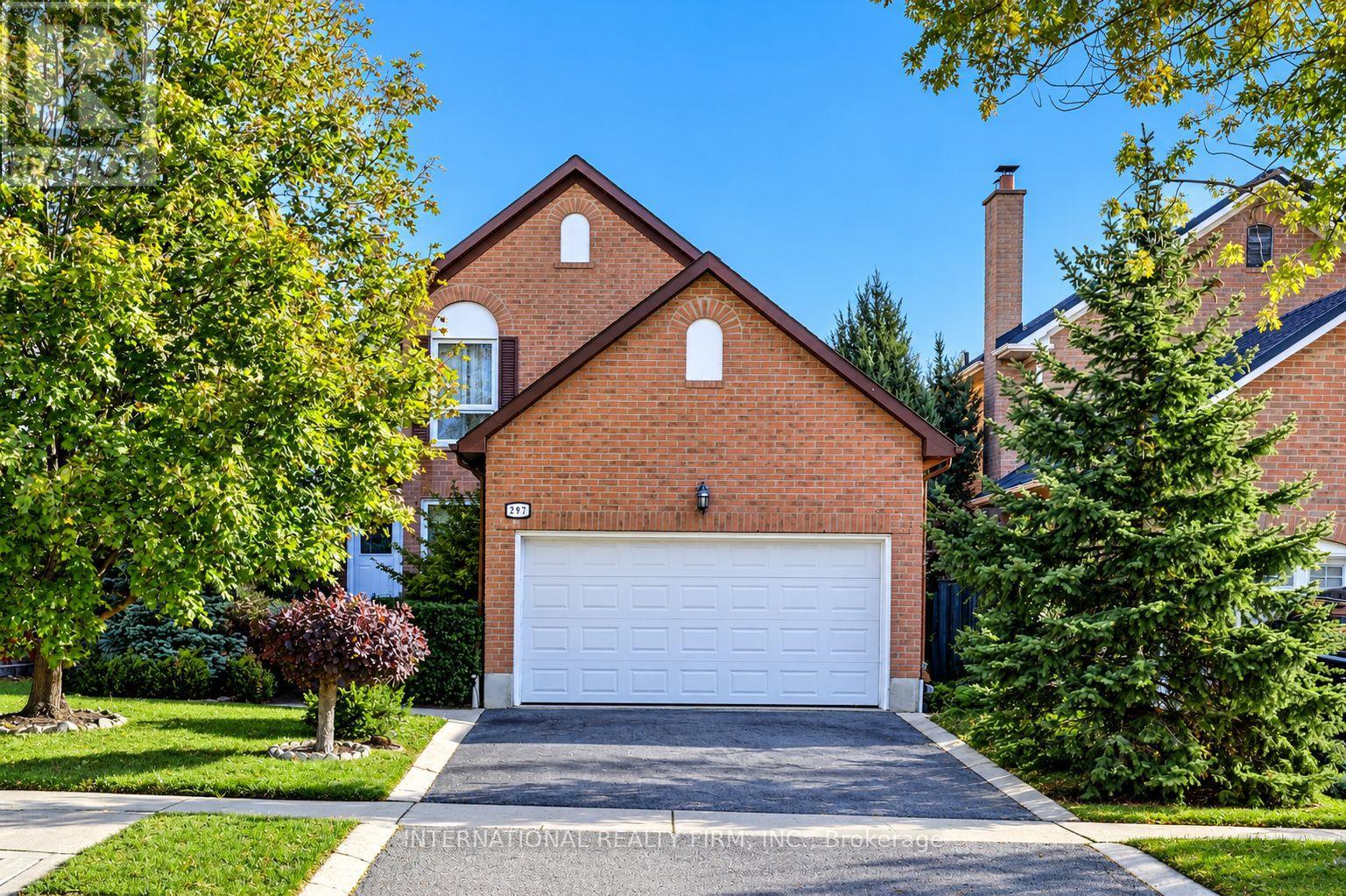 297 Kingsbridge Garden, Mississauga, ON