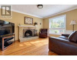 297 Kingsbridge Garden, Mississauga, ON L5R1L2 Photo 12