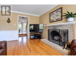 297 Kingsbridge Garden, Mississauga, ON L5R1L2 Photo 13