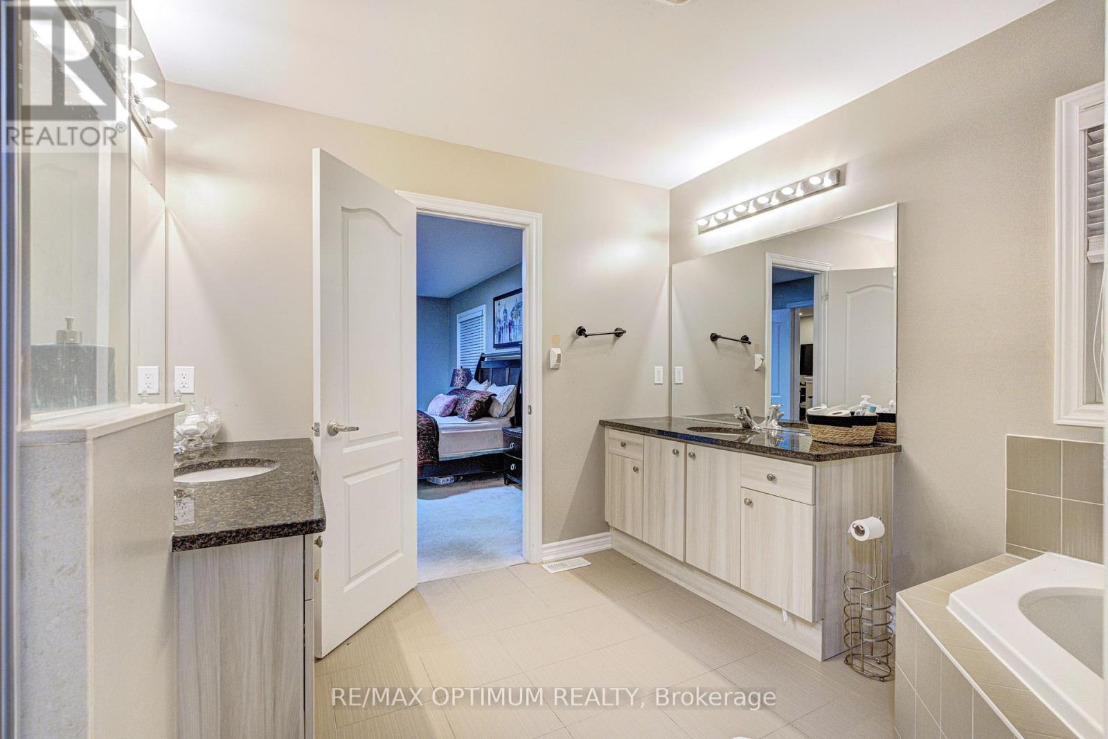 17 Elmcrest Drive, Brampton, ON photo 31