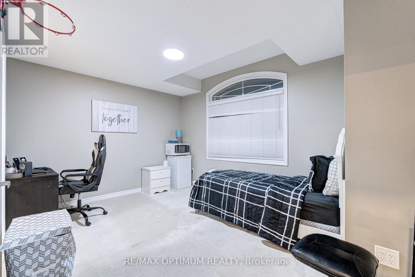 17 Elmcrest Drive, Brampton, ON photo 37