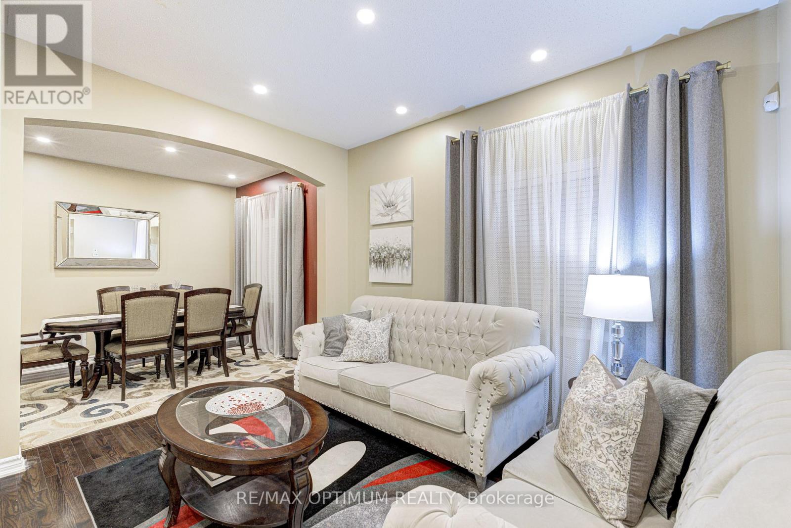 17 Elmcrest Drive, Brampton, ON photo 7