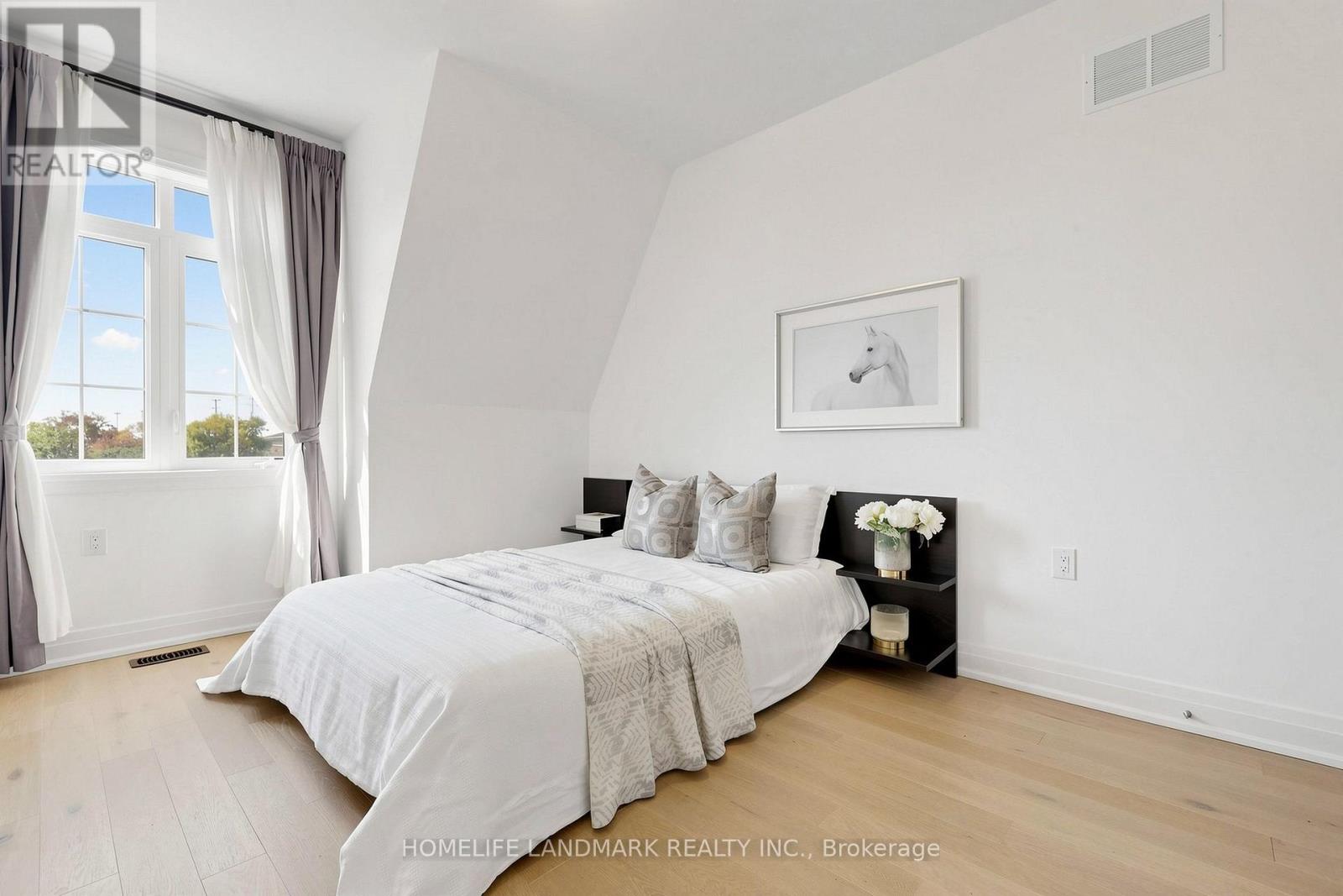1669 Vellore Crescent, Mississauga, ON photo 36