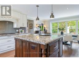 996 Cresthampton Lane, Mississauga, ON L5H2X1 Photo 14