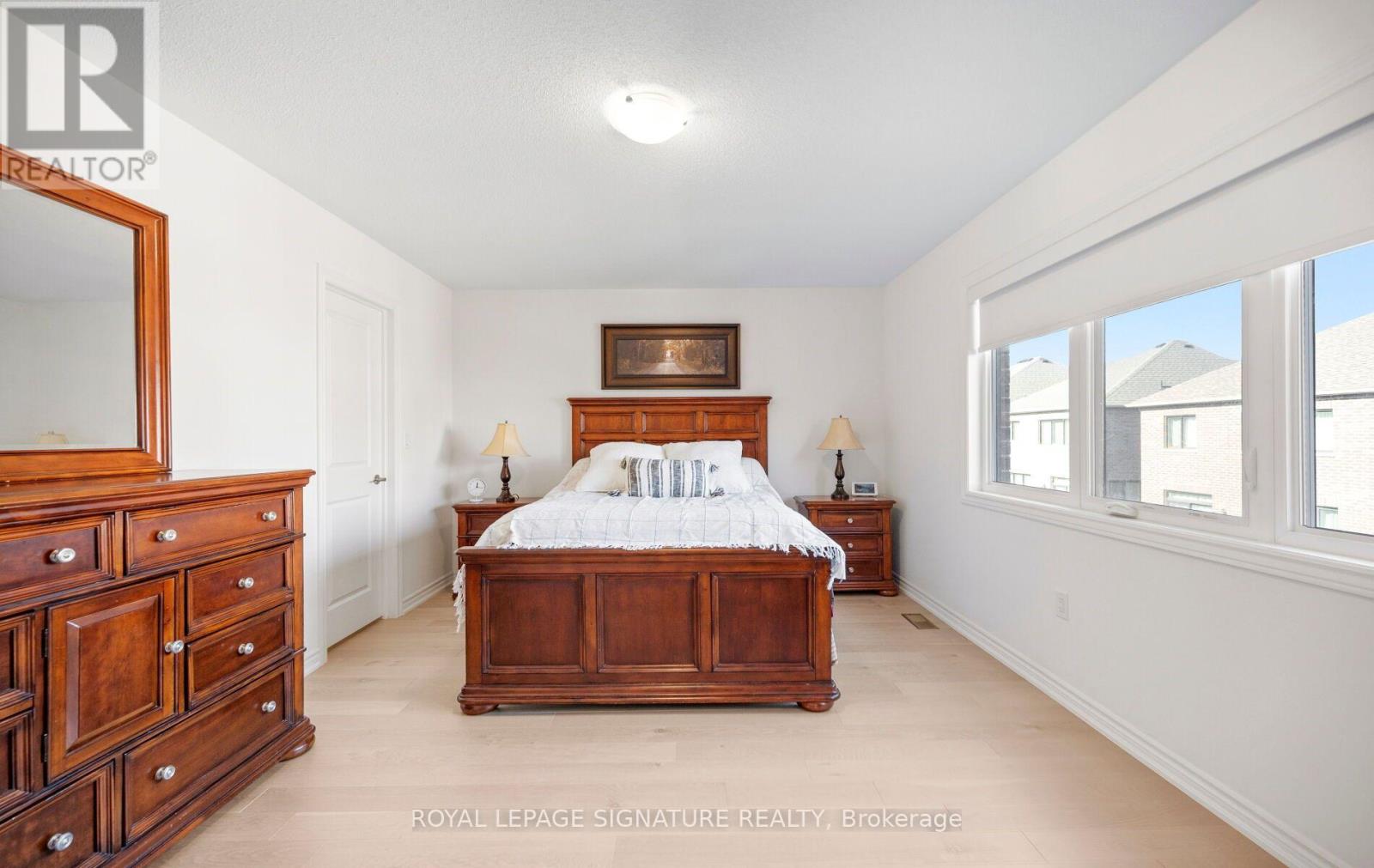 466 Thornborrow Court, Milton, ON photo 14