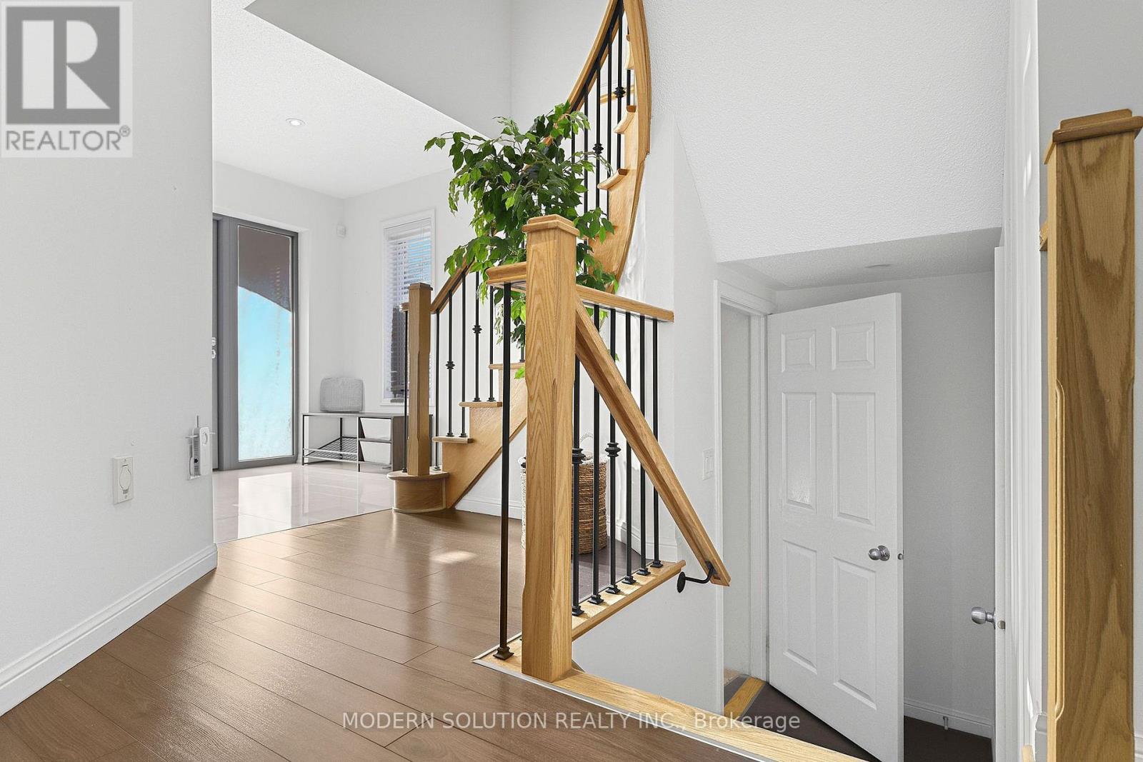 5 Woodcote Crescent, Halton Hills, ON photo 9
