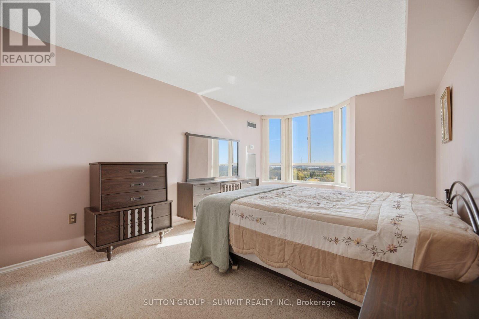 911- 20 CHERRYTREE Drive, Brampton, ON photo 30