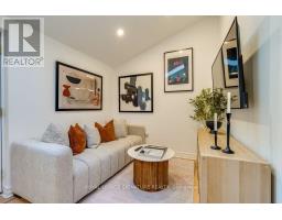 31 Davies Crescent, Toronto, ON M4J2X7 Photo 13