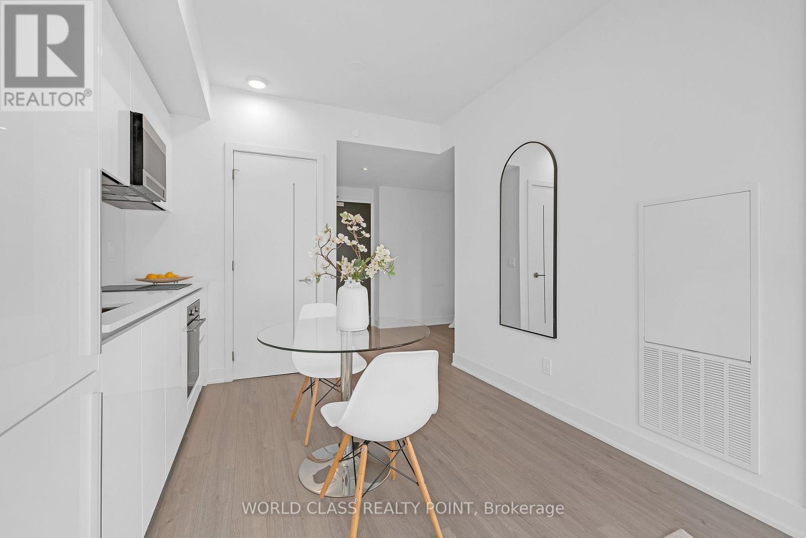 #2404 8 CUMBERLAND STREET - 11