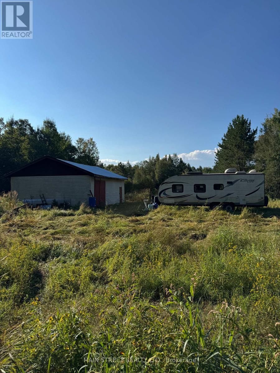 2591 Papineau Road, Papineau-Cameron, ON photo 2