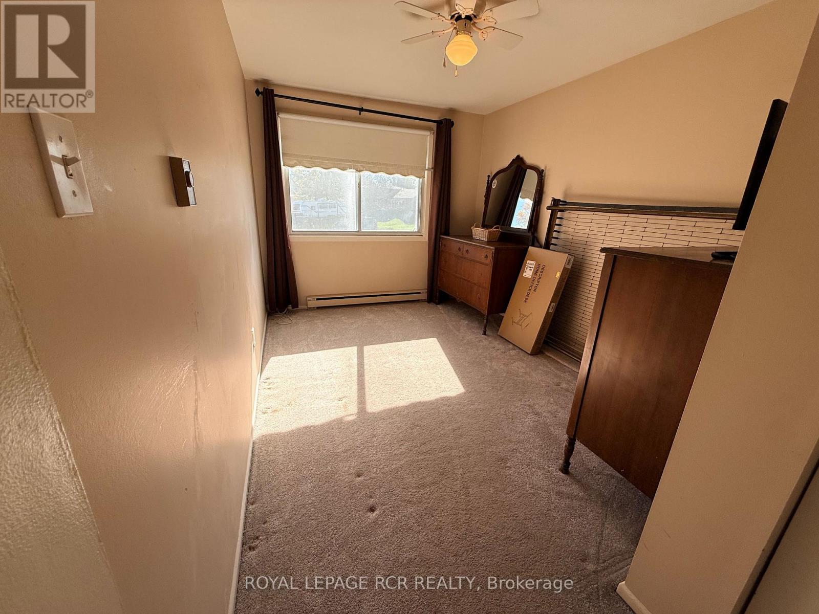 466 SANDHILL COURT - 13