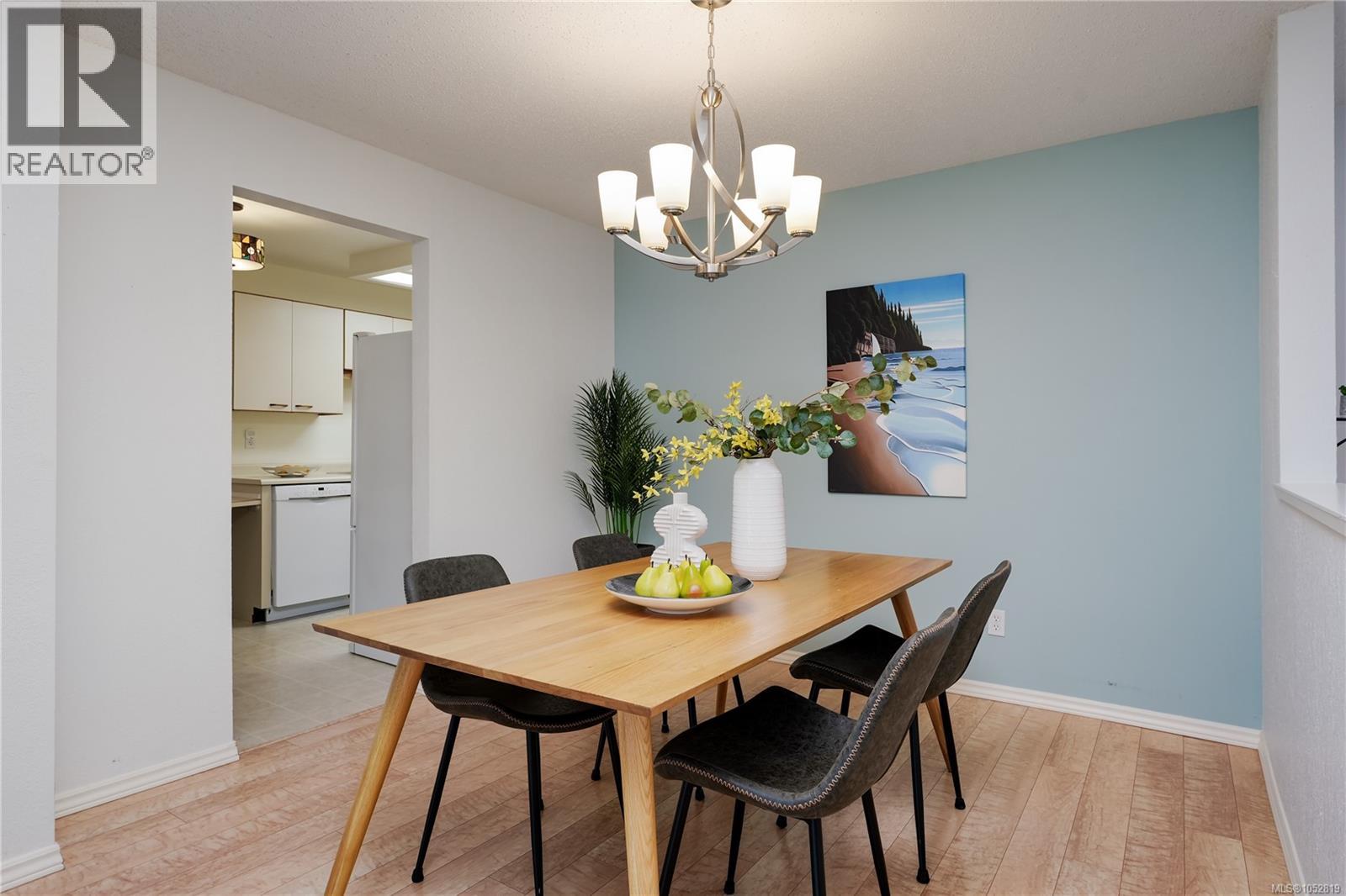 203 1120 Fairfield Road, Victoria