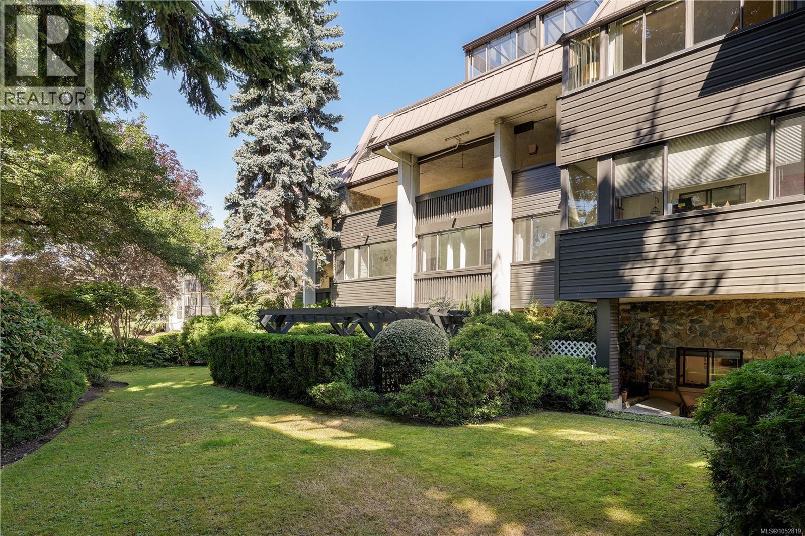 203 1120 Fairfield Road, Victoria
