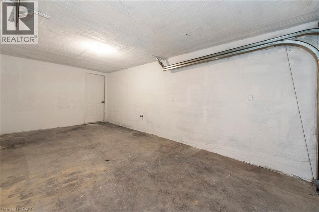60 WOODMAN Drive N - 36