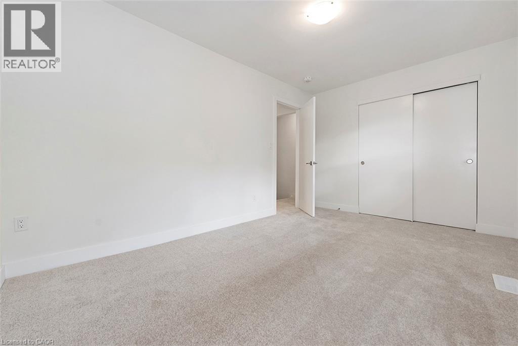 60 WOODMAN Drive N - 24