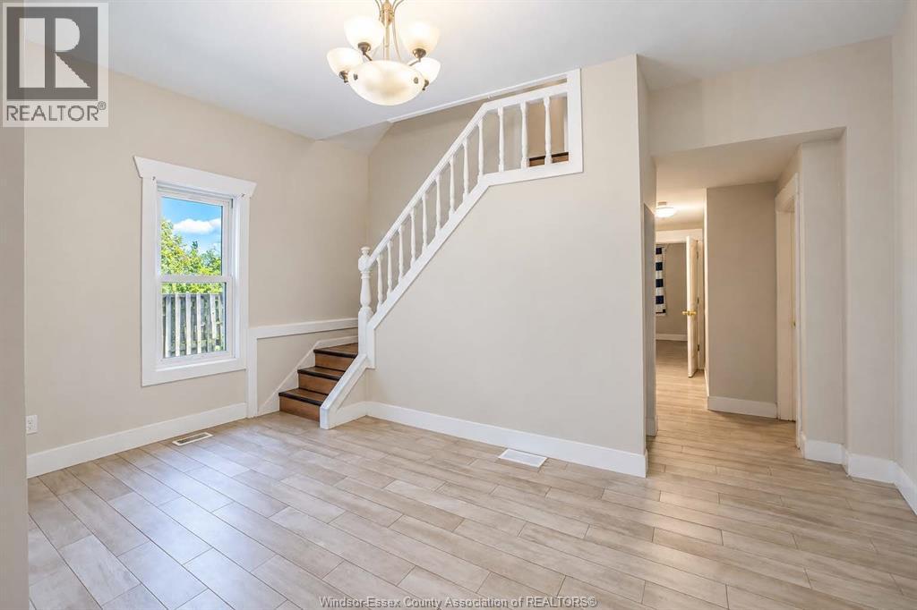 395 TUSCARORA ST, Windsor — photo 3