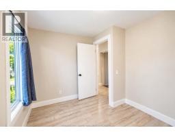 395 Tuscarora St, Windsor, ON N9A3L8 Photo 12