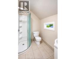 395 Tuscarora St, Windsor, ON N9A3L8 Photo 22