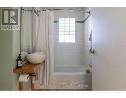 16 Delroy Drive, Toronto, ON M8Y1M7 Photo 25
