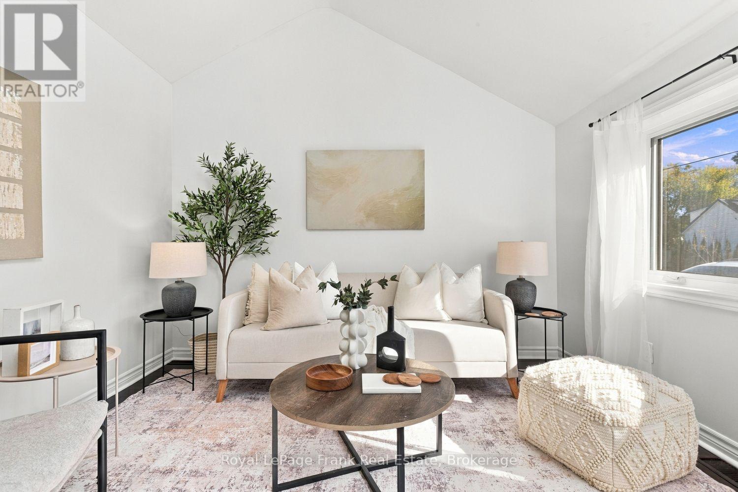 304 PINE AVENUE - 5