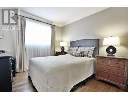 Bedroom - 886 Trojan Avenue, Ottawa, ON K1K2R2 Photo 9