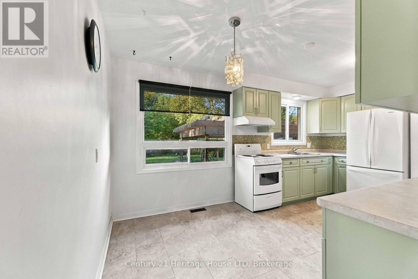 4227 PETTIT AVENUE - 10